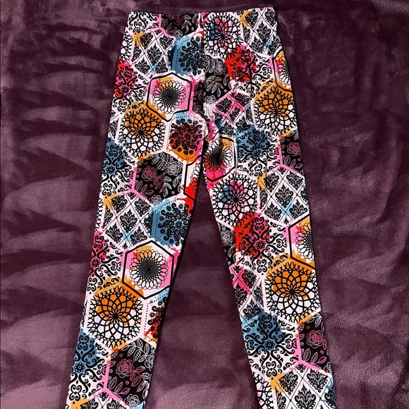 NWOT Leggings OS Fits women's size 3-14 - Picture 2 of 6